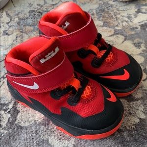 Like new Lebrons. Toddler sneakers size 7
